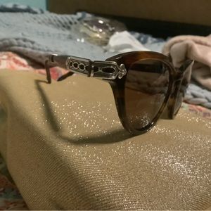 Brighton Crimson And Clover Sunnies